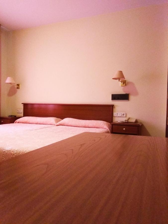 Hotel Capital De Galicia Сантьяго-де-Компостела Экстерьер фото