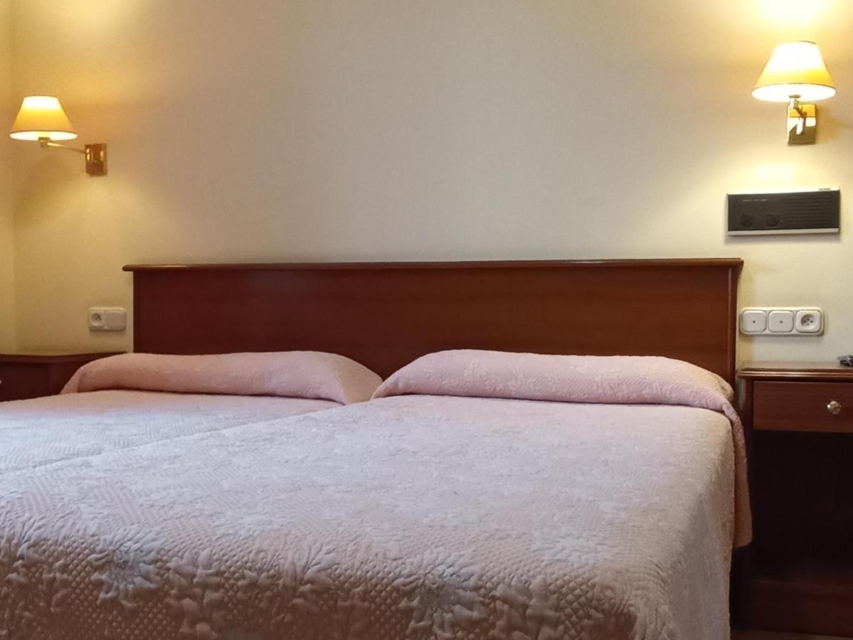 Hotel Capital De Galicia Сантьяго-де-Компостела Экстерьер фото