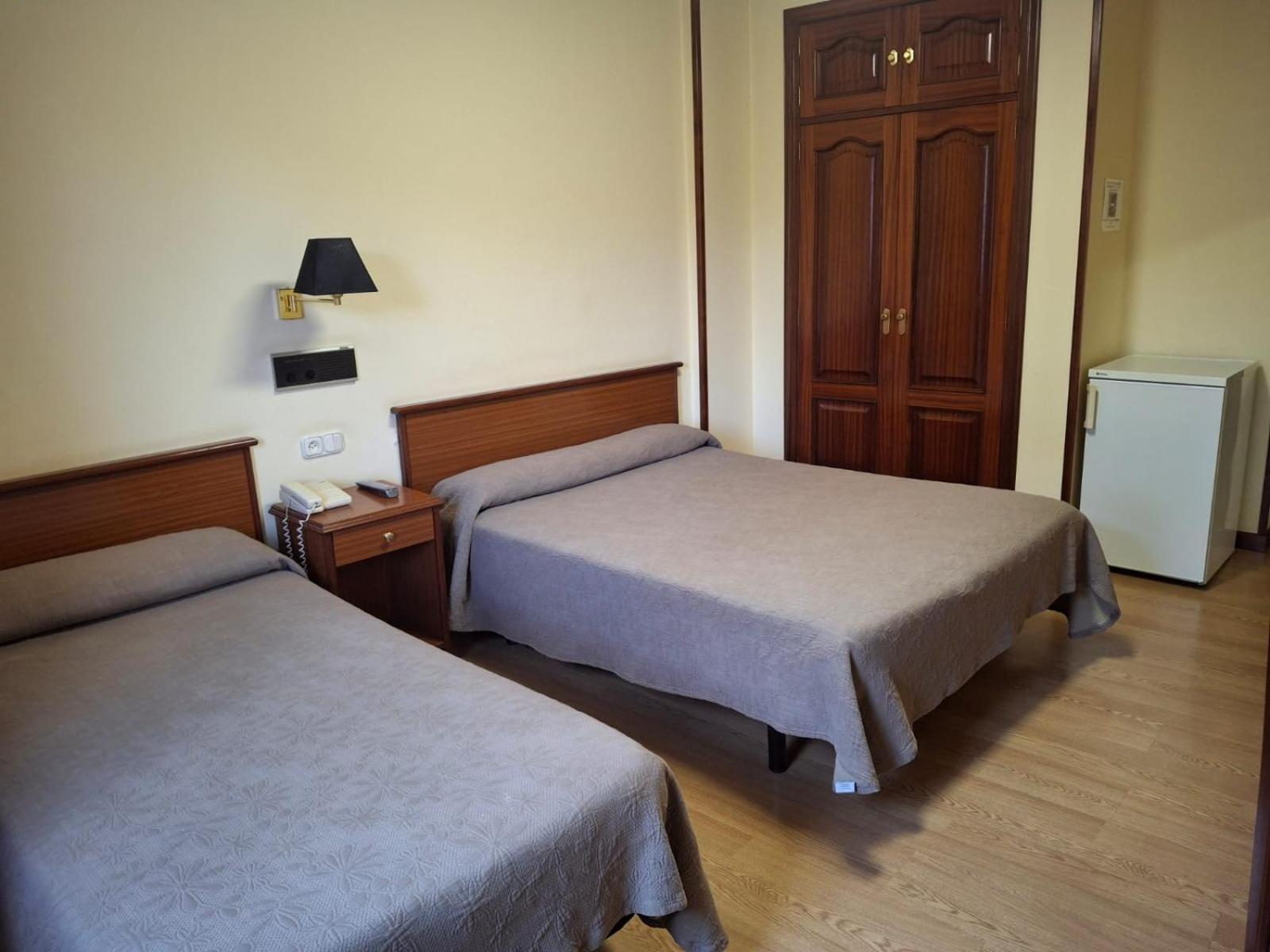 Hotel Capital De Galicia Сантьяго-де-Компостела Экстерьер фото